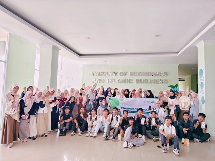 Pegadaian Mengajar di FEBI UIN Palopo, Mahasiswa Belajar Investasi Emas