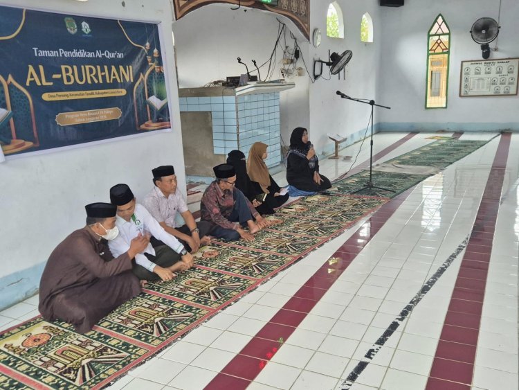 Menyalakan Cahaya Alquran dari Desa Poreang, Program Abdimas UIN Palopo di Lutra