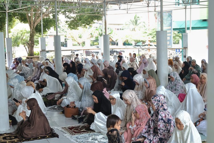 Hangatnya Idulfitri di UIN Palopo: Dari Salat Id hingga Silaturahim, Iman dan Kebersamaan Terjalin Erat