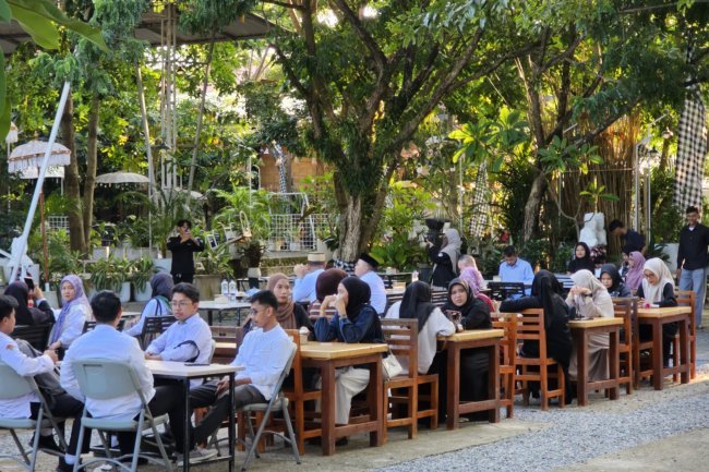 Rektor UIN Palopo Tekankan Reputasi Alumni pada Ramah Tamah FUAD