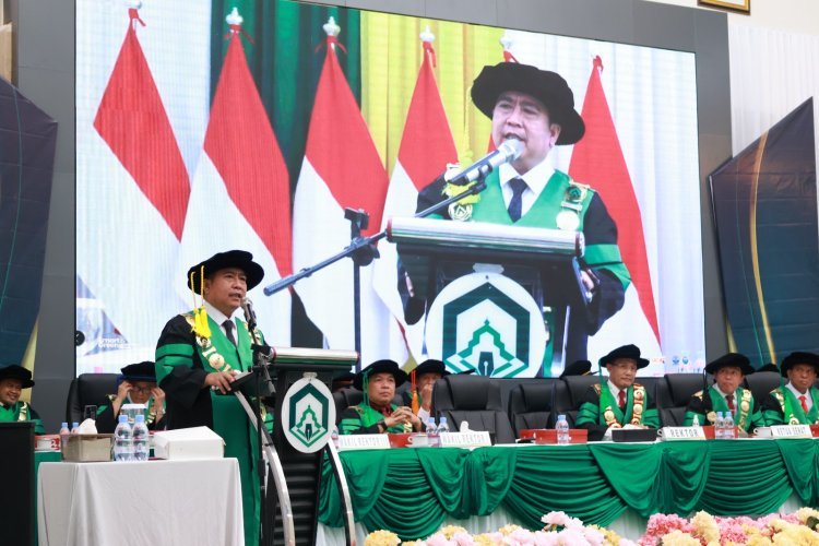 Prof Inung: Wisudawan Jangan Berhenti Belajar di Tengah Disrupsi AI