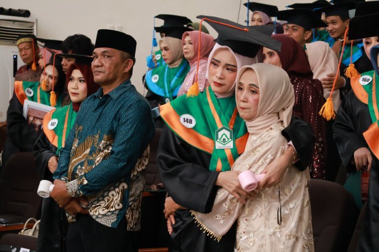 UIN Palopo Wisuda 648 Lulusan, Rektor Tekankan Pentingnya Integritas di Era AI
