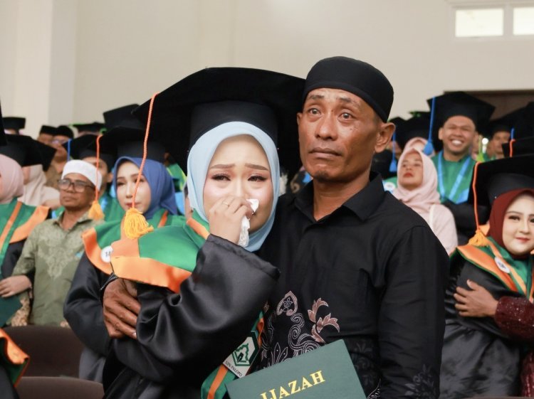 UIN Palopo Wisuda 648 Lulusan, Rektor Tekankan Pentingnya Integritas di Era AI