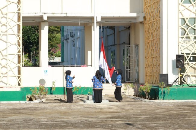 Upacara HKN, Rektor UIN Palopo Ingatkan Pentingnya Investasi Kualitas Diri