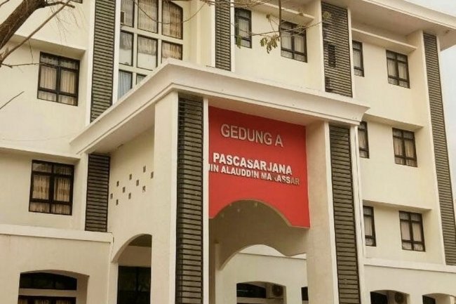 Direktur Pascasarjana UIN Palopo Jadi Penguji Eksternal Disertasi di UINAM