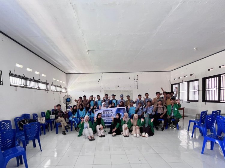 Mahasiswa UIN Palopo Kenalkan AI dan Karier Digital di Sekolah Vokasi