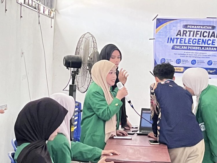 Mahasiswa UIN Palopo Kenalkan AI dan Karier Digital di Sekolah Vokasi