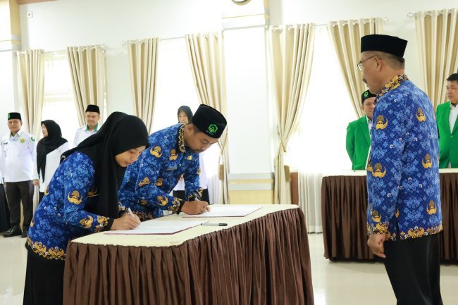 Delapan ASN UIN Palopo Dilantik dalam Jabatan Fungsional Pertama