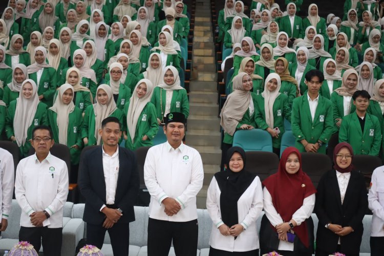 Dekan FEBI: Mahasiswa Magang Harus Kuasai Teknologi dan Adaptif di Lingkungan Kerja