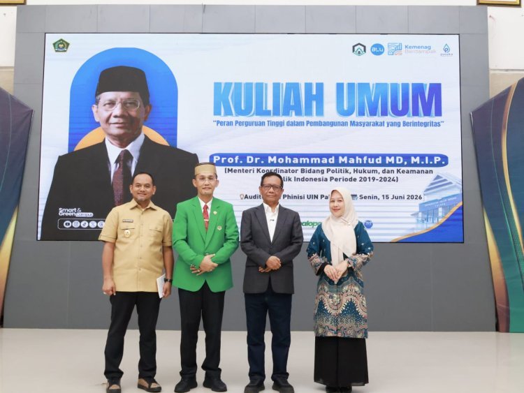 Mahfud MD: Pesantren, Madrasah, dan PTKIN Kunci Mobilitas Sosial serta Integritas Bangsa