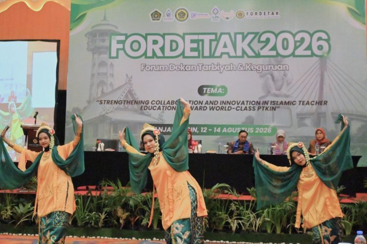 Tampil Lewat Puisi Bertema Kebangsaan, Mahasiswi UIN Palopo Raih Terbaik 2
