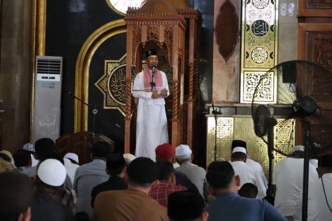 Kecintaan kepada Nabi Harus Dibuktikan dengan Perbaikan Diri